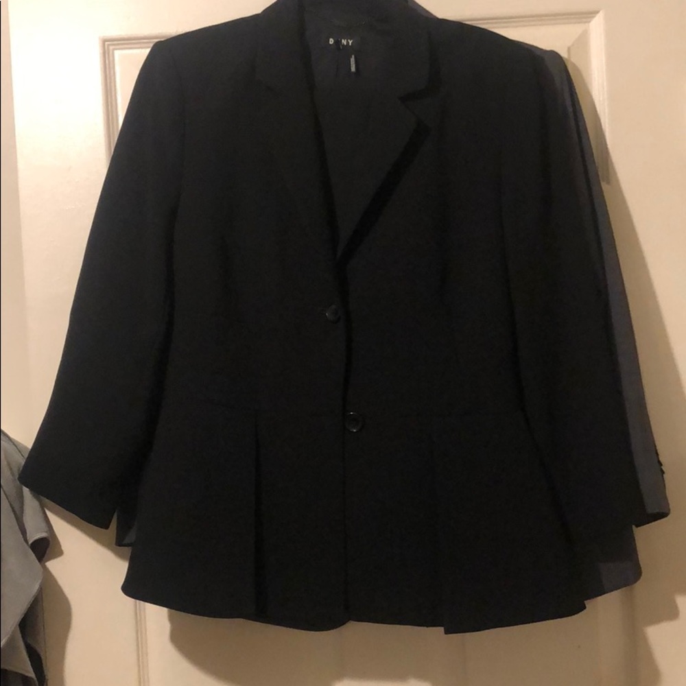 DKNY pants suit